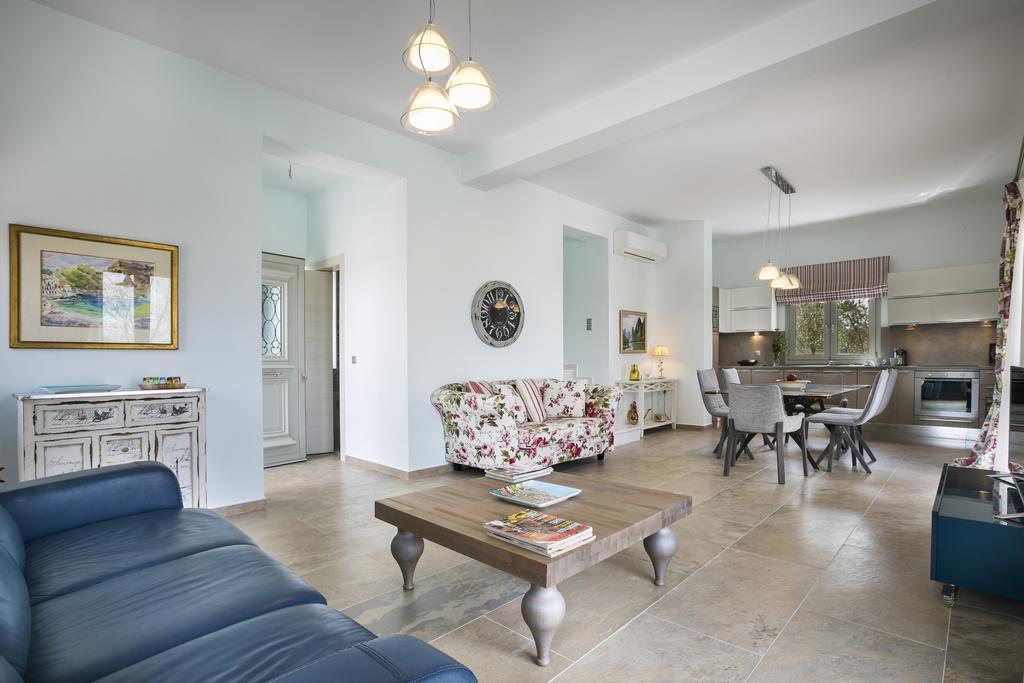 Afrodite Luxury Villa Svoronata Eksteriør billede