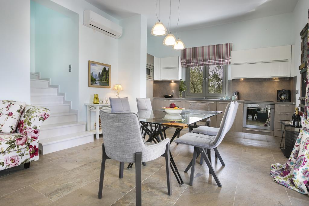 Afrodite Luxury Villa Svoronata Eksteriør billede
