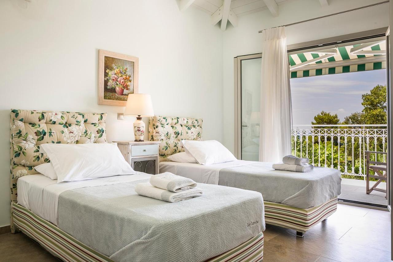 Afrodite Luxury Villa Svoronata Eksteriør billede